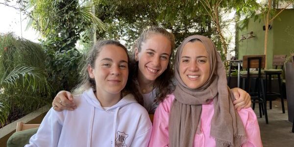 Kutob-sisters-600x450 From left to right: Taleen Kutob (Year 2 IndE) with sisters Dareen Kutob (IndE 1T7 + PEY, MIE MEng 2T2) and Layan Kutob (IndE 1T2 + PEY, MIE MEng 1T4). (Photo courtesy: Layan Kutob)
